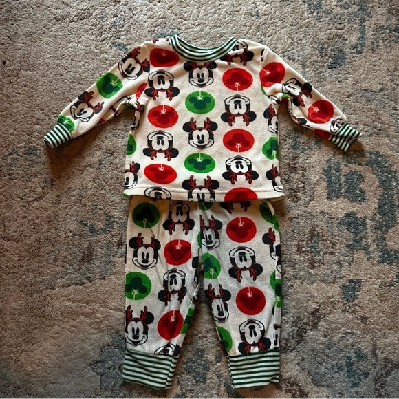 Disney Other - 🌟3/$20🌟 Disney Mickey fleece matching lounge pajama set